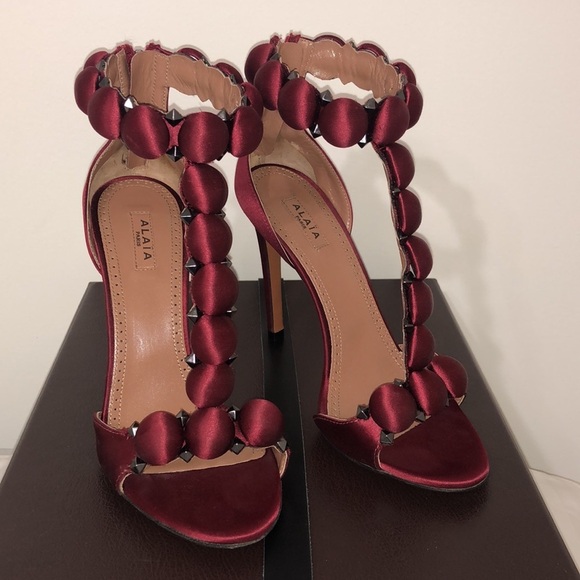 ALAIA Paris Bombé Rouge Pompei Satin Sandal Sz 6.5 - Picture 3 of 12